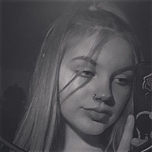 Meet your Posher, Carmella